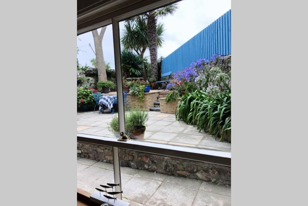 Stunning & Spacious House In Central Tenby Exteriör bild
